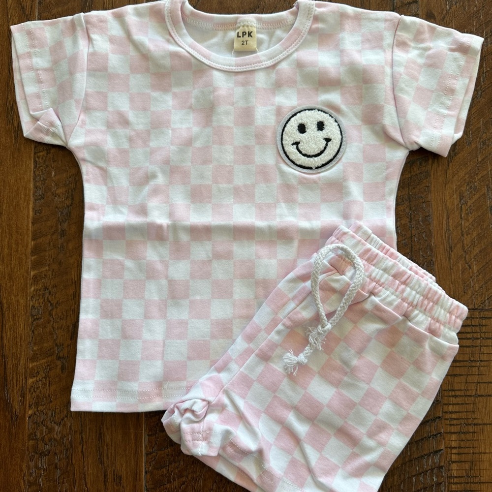 2t pink checker set